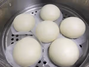 冬天做饅頭，10人做，9人做不好，學會2個技巧，快速做出饅頭