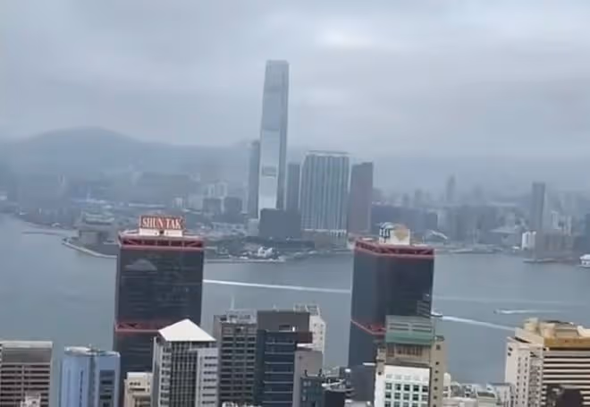 洗米華和Mandy昔日愛巢出售,降價一半沒人要,室內裝修奢華