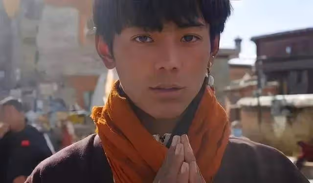 4年前靠清澈眼神和笑容走紅全網的丁真,如今早已判若兩人!
