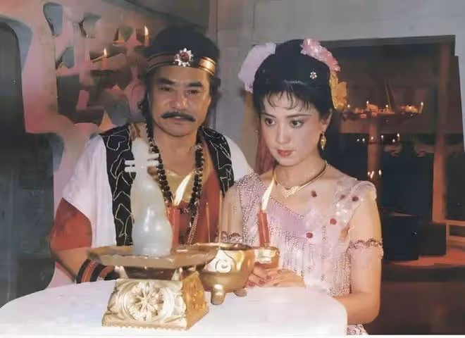 「最美妲己」傅藝偉,與前夫楊曉丹有著截然不同的人生