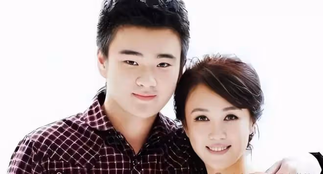 「最美妲己」傅藝偉,與前夫楊曉丹有著截然不同的人生