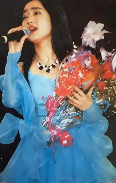 楊鈺瑩前男友出獄後首現身,直播間揭秘當年情,引爆26年前回憶!