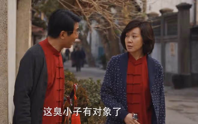 《小巷人家》看懂鵬飛戀愛瞞著莊超英,才知,鵬飛成第二個圖南