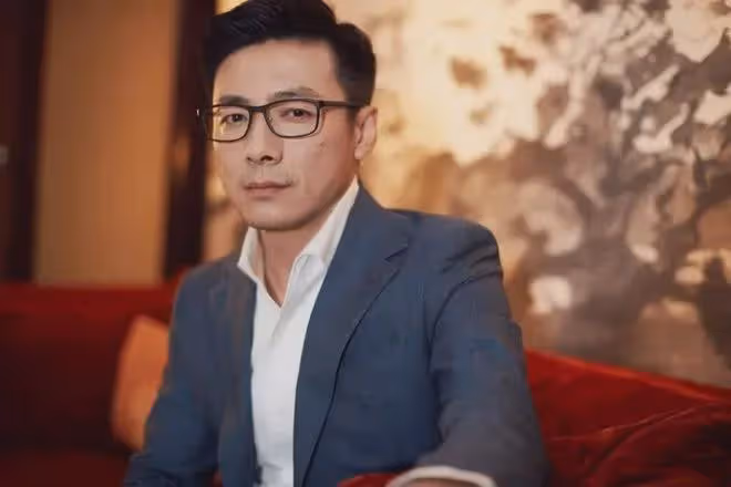 他用 2000萬將妻寵成寶,結婚14年沒孩子,如今50 歲後悔嗎?