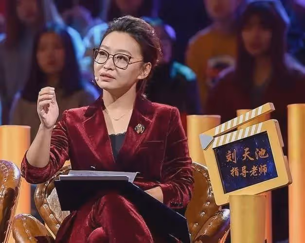 他用 2000萬將妻寵成寶,結婚14年沒孩子,如今50 歲後悔嗎?