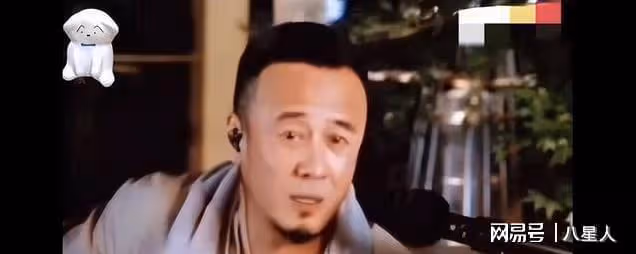 楊坤直播失控!與網友隔空對罵,髒話連篇,網友:素質,注意素質