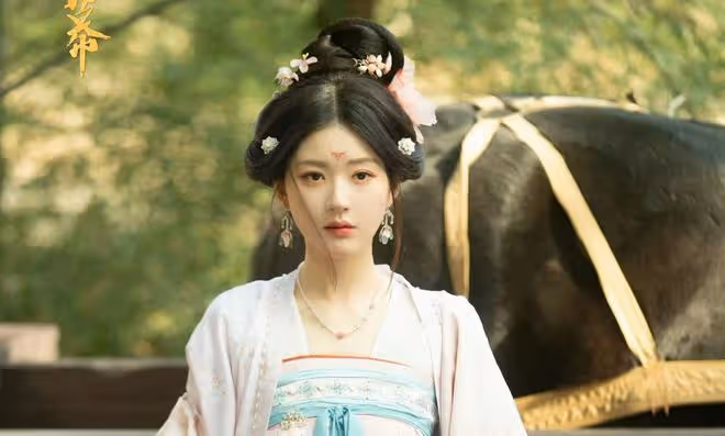 《珠簾玉幕》後傳來了！譚松韻鄭業成經超《蜀錦人家》即將開播