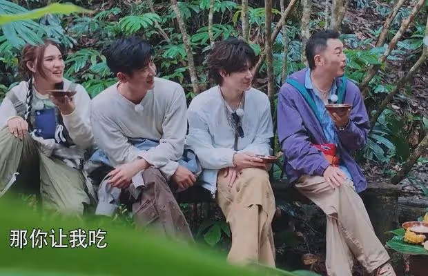 新《奔跑吧》首播滿屏尬，全程尬笑掩蓋遊戲無聊，李晨成最大敗筆