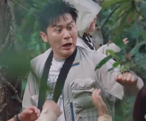新《奔跑吧》首播滿屏尬,全程尬笑掩蓋遊戲無聊,李晨成最大敗筆