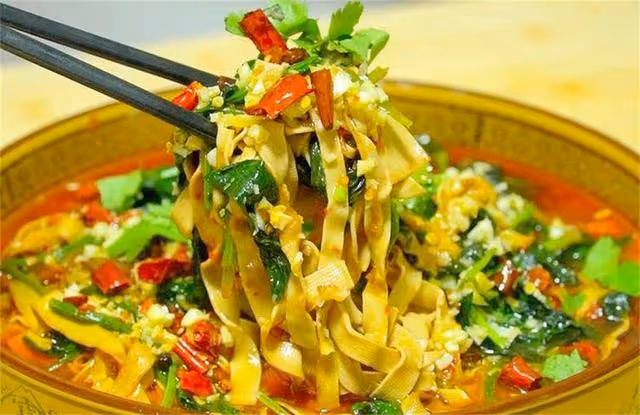 豆腐皮這樣做太香了,麻辣爽口,冬天一周吃3次,吃一次念念不忘