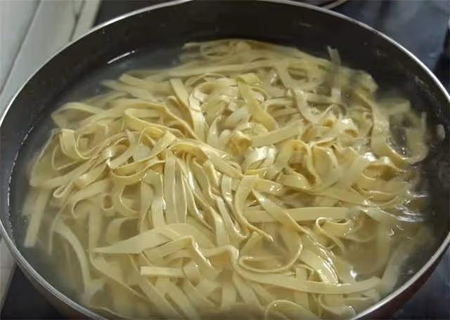 豆腐皮這樣吃太過癮了,麻辣爽口,不炒也不燉,吃一次念念不忘