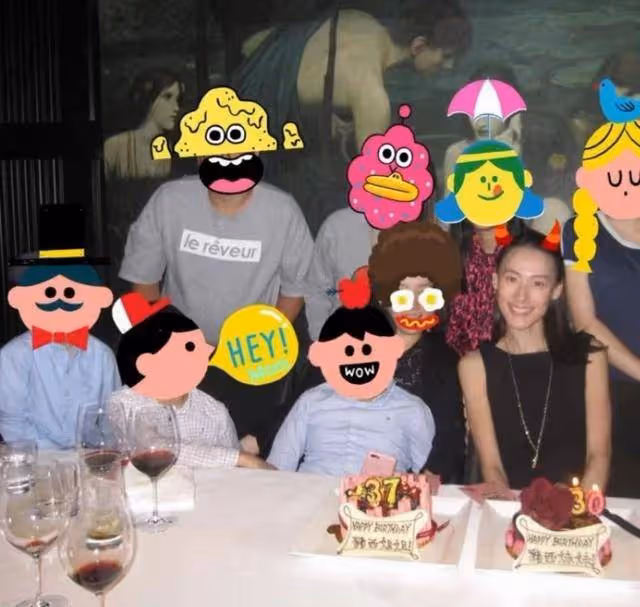 新歡？梁洛施被曝與異性互動親密，為李澤楷未婚誕三子做單親媽媽