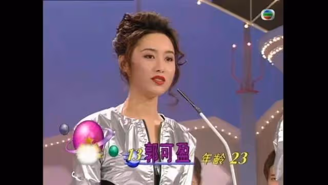 郭可盈罕見接內地商演，評論兩極化，性感獻唱卻被指顯老態