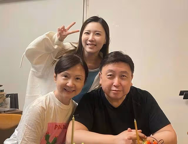 香港星二代改名轉運，在鏡頭前主動求工作，不願靠大導演父親庇護