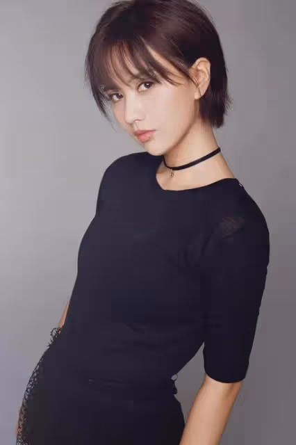 白夜破曉:她被稱為王子文和邱淑貞合體,卻更英氣,戲外身材火辣