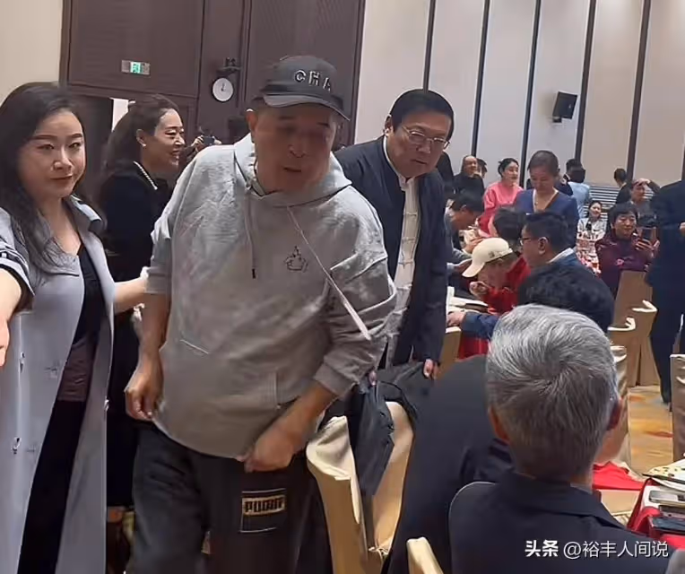 畢福劍承認再婚且育有倆孩子!仍屬央視老幹部局,前妻加拿大生活