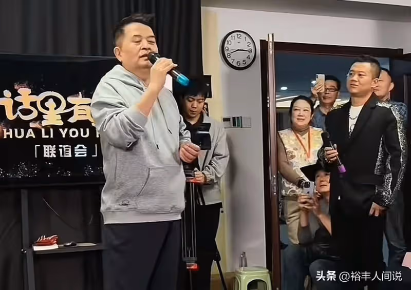 畢福劍承認再婚且育有倆孩子!仍屬央視老幹部局,前妻加拿大生活