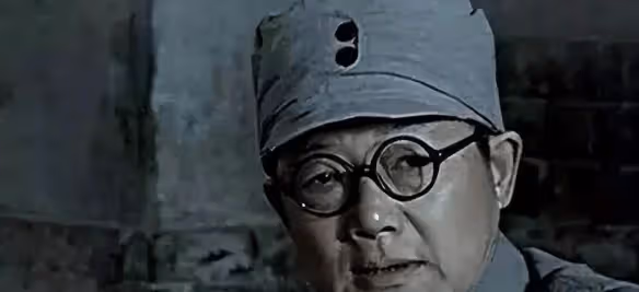 車曉的父親竟是亮劍里的他,父女倆五官超像,難怪越看越眼熟