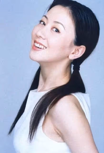「模特」湯加麗,為走紅被丈夫拋棄、遭父親指責,如今後悔了嗎?