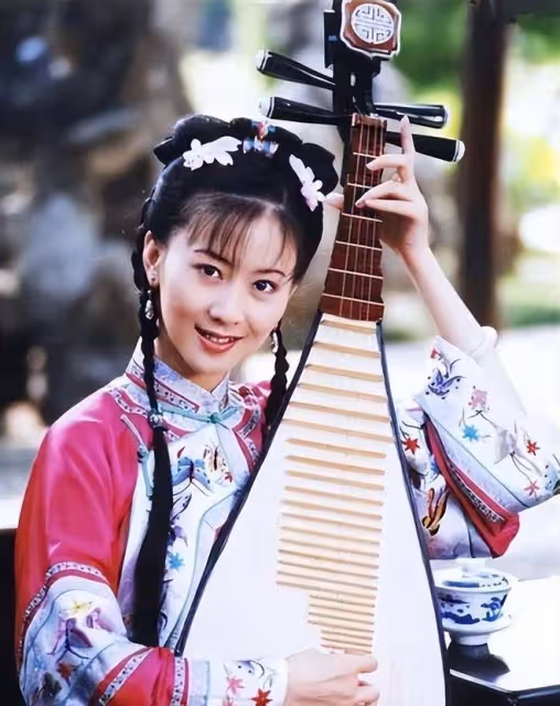 「模特」湯加麗,為走紅被丈夫拋棄、遭父親指責,如今後悔了嗎?