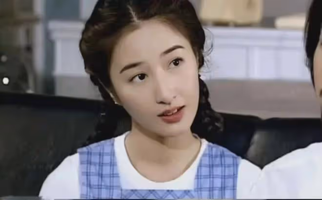 關詠荷:曾是最紅TVB女神,40歲嫁張家輝,現在怎樣了?