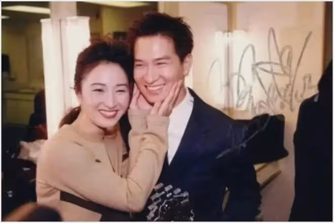 關詠荷:曾是最紅TVB女神,40歲嫁張家輝,現在怎樣了?