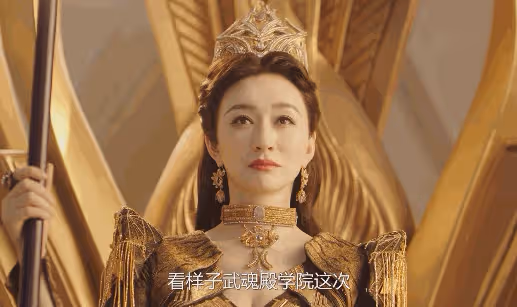 當33歲張予曦和48歲李小冉站一起,我才明白成熟美和白幼瘦的區別