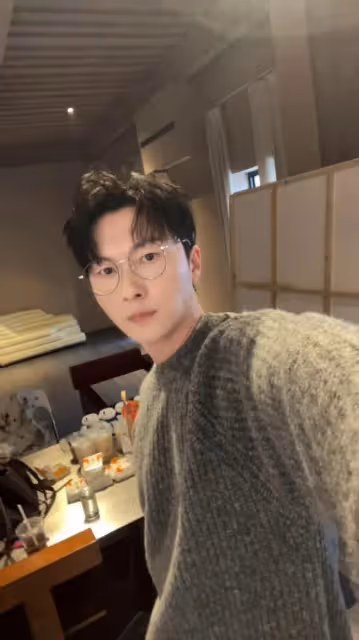 TVB花旦陳自瑤結婚13周年無任何慶祝,王浩信罕回港不跟家人同框