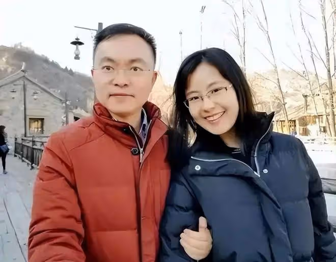 倪萍含淚透露好友蔡磊近況,頭已抬不起來!妻子是他放不下的牽掛