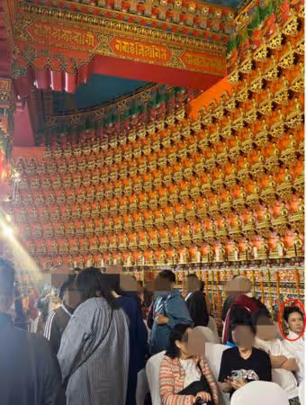 寺廟女信徒超美…細看才驚覺是「野生邱淑貞」!56歲真實狀態全被拍