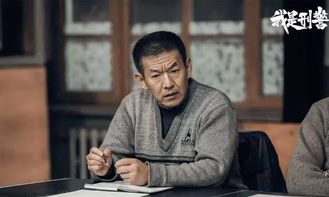 《我是刑警》央視播出，躲過於和偉、富大龍，卻被66歲的男三驚艷