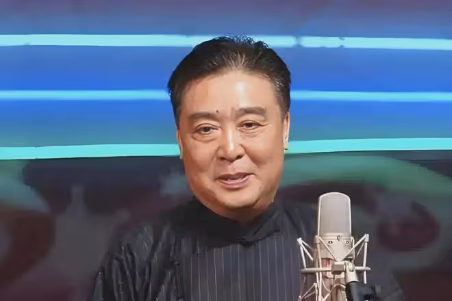 因喝酒丟掉性命的10位明星,最小僅25歲,有人去世多日後才被發現