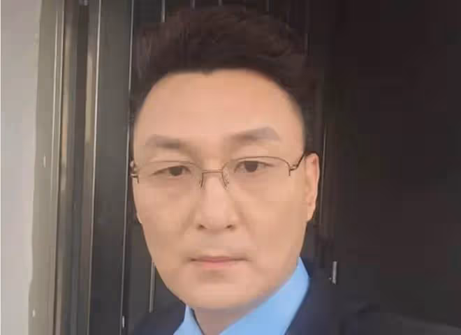 因喝酒丟掉性命的10位明星,最小僅25歲,有人去世多日後才被發現