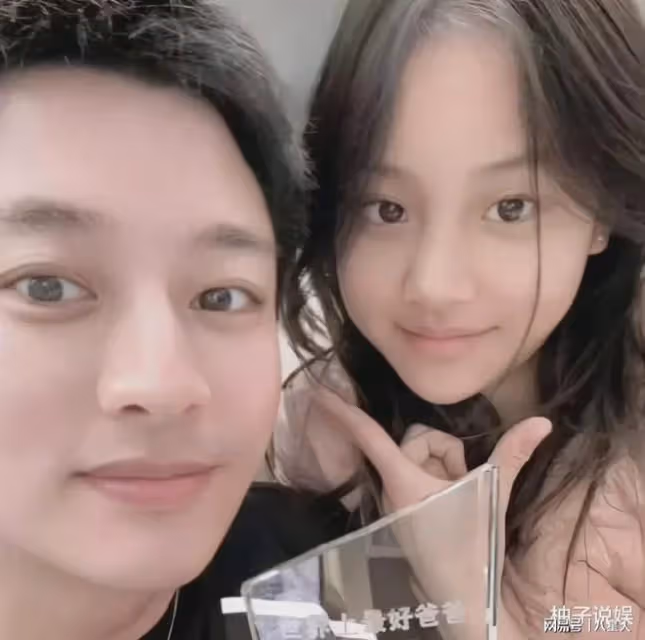 甜馨是世上最幸福的小孩!沉默了7年的李小璐,這次終於不忍了...