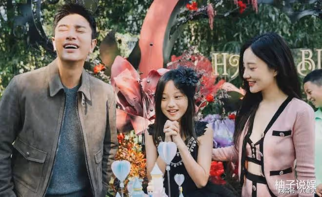 甜馨是世上最幸福的小孩!沉默了7年的李小璐,這次終於不忍了...