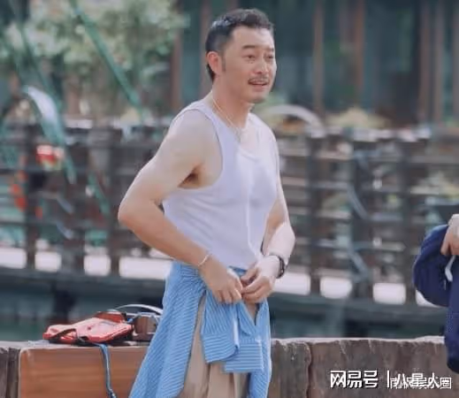 新《奔跑吧》首播滿屏尷尬!全程尬笑掩蓋遊戲無聊,李晨成最大敗筆