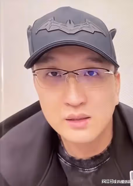 不要再爆料了!對於葉柯的處理方式,黃曉明的態度已經很明顯了
