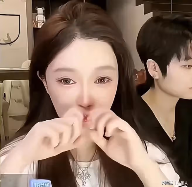 葉珂閨蜜宣布斷交!暗示黃曉明將跟葉珂分手,處理好要吃飯慶祝