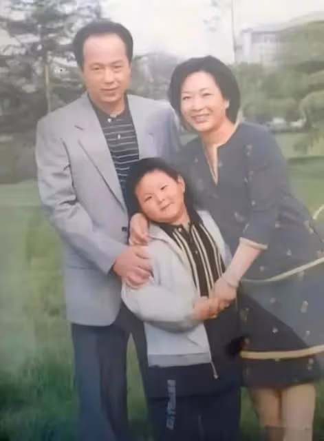 羅京去世14年，妻子改嫁富商，母親至今不知，3字遺言令人深思