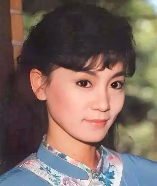 瓊瑤劇中的女星,有人變成了「空巢老人」,有人復出「還債」