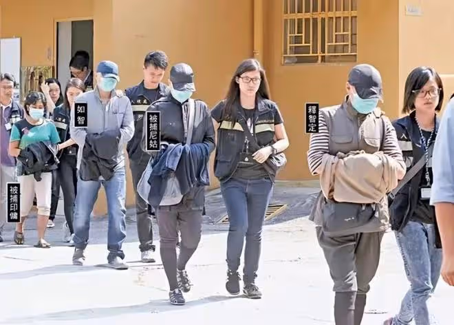 香港尼姑釋智定落網,徒弟揭露私人生活,其奢靡程度令人震驚
