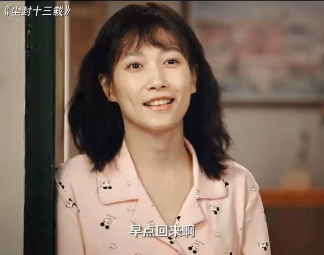 陳道明寵著,馮小剛夸著,長得不漂亮卻和大咖輪流搭戲,她憑什麼