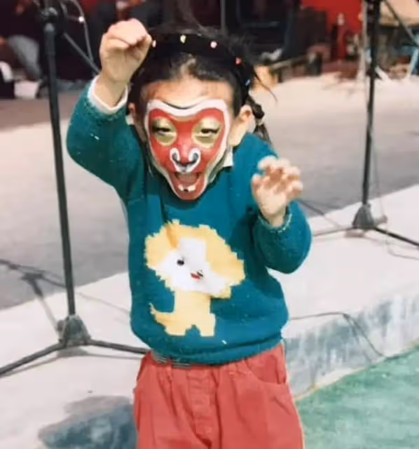 陳道明寵著,馮小剛夸著,長得不漂亮卻和大咖輪流搭戲,她憑什麼