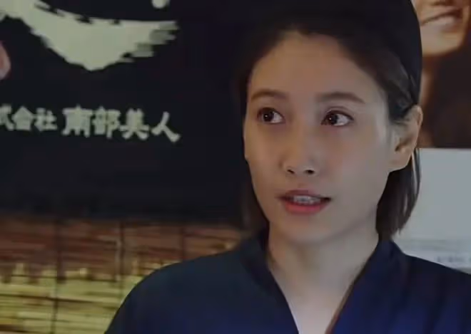 陳道明寵著,馮小剛夸著,長得不漂亮卻和大咖輪流搭戲,她憑什麼