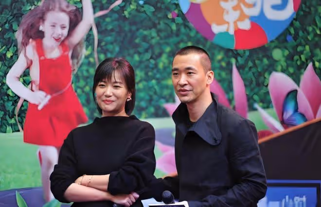 徐靜蕾驚現孕味?50歲女星的生活新篇章引發熱議