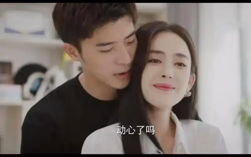 娜扎張雲龍過夜有戀情?女方美艷靚麗身材火辣曾屢遇渣男