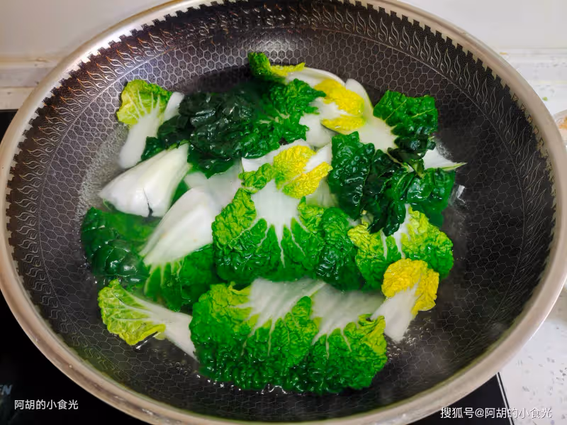 蓮藕蘿蔔靠邊站,它才是冬季「蔬中一絕」!隨手燉一鍋,時令鮮蔬、菜嫩又多汁,熱乎乎清爽好味道