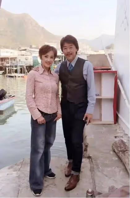 甜蜜!杜燕歌、韓馬利參演江若琳新歌MV,結婚35年依舊恩愛如初