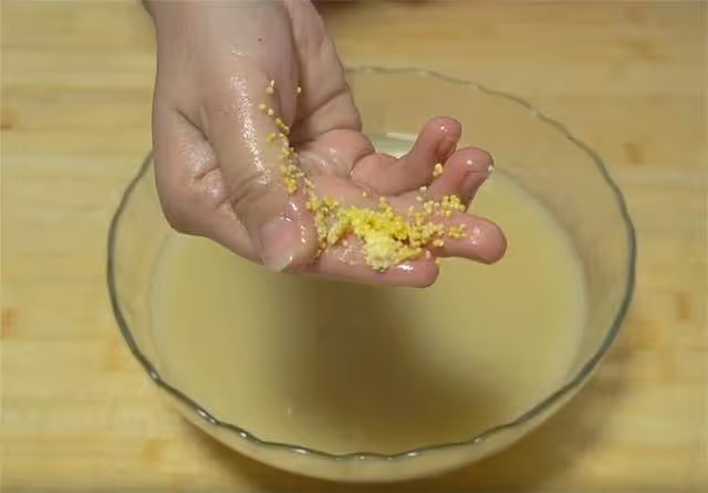 孩子不愛吃小米,花5天琢磨了新吃法,吃著像豆腐,營養又美味