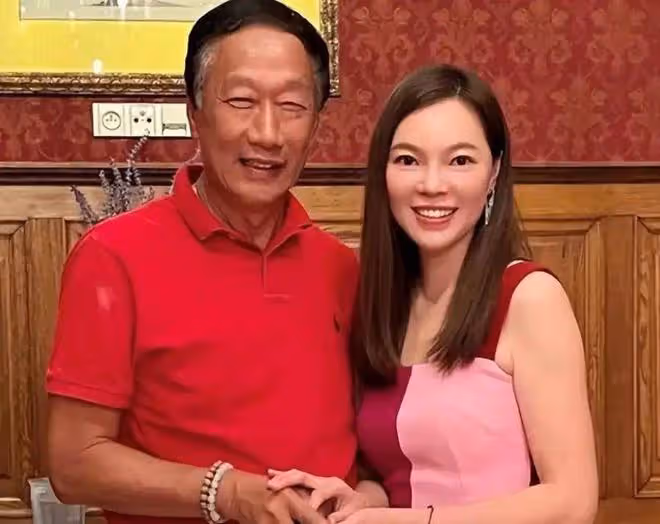 曾馨瑩:34歲嫁給58歲郭台銘,成400億豪門闊太,連生3胎地位穩固
